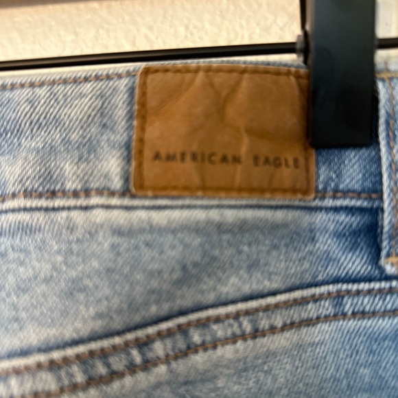 American Eagle Stretch Distressed Jeans Women's Size 6 - Picture 9 of 16